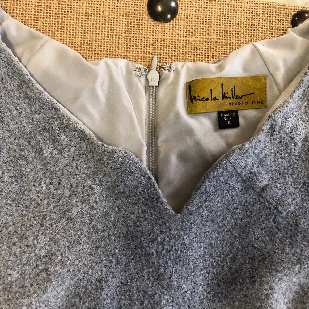 Nicole Miller grey sheath dress size 4